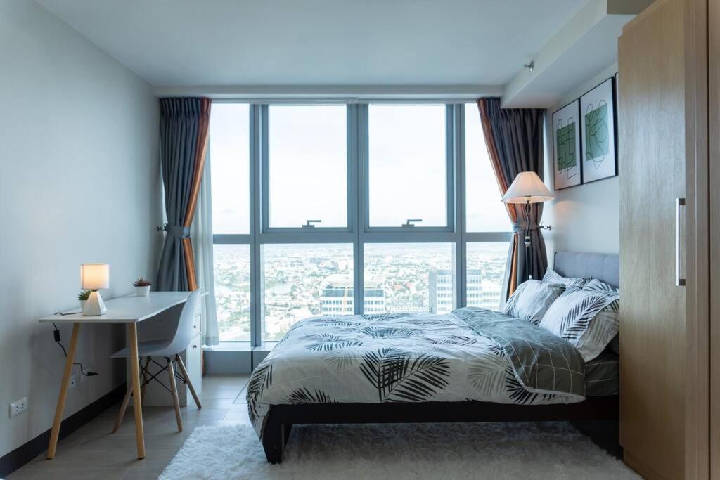 A2J Luxury 2Br Bgc Uptown Suite Near Uptown Mall Manila Eksteriør billede
