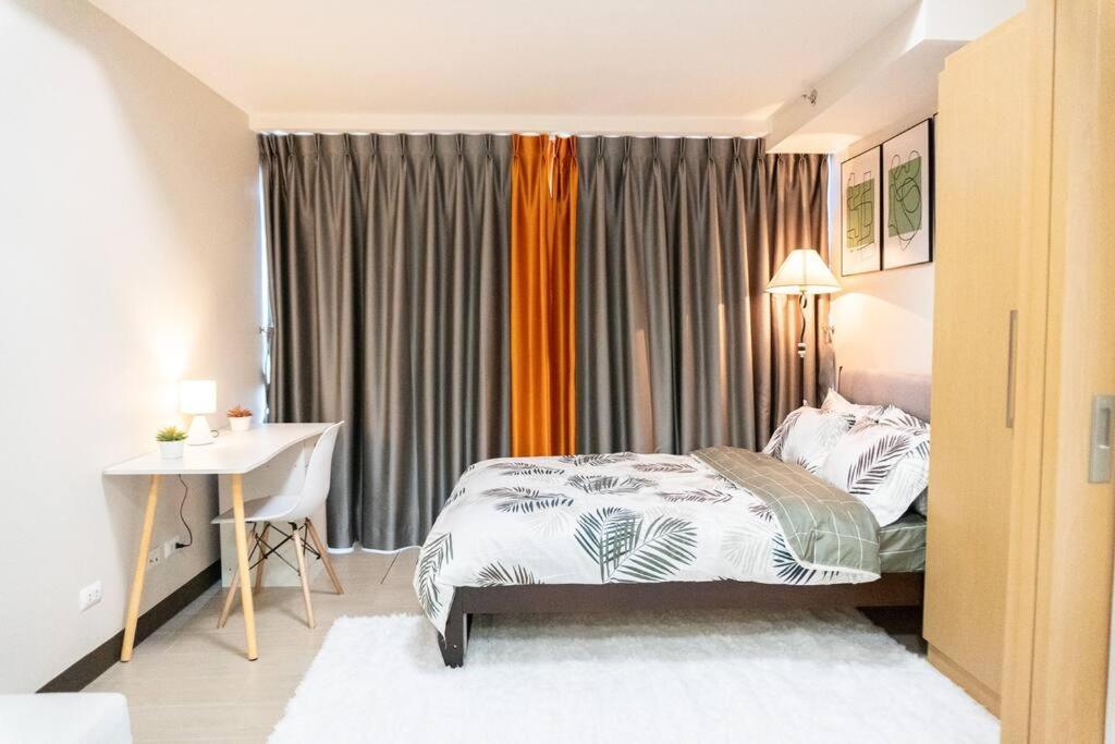 A2J Luxury 2Br Bgc Uptown Suite Near Uptown Mall Manila Eksteriør billede
