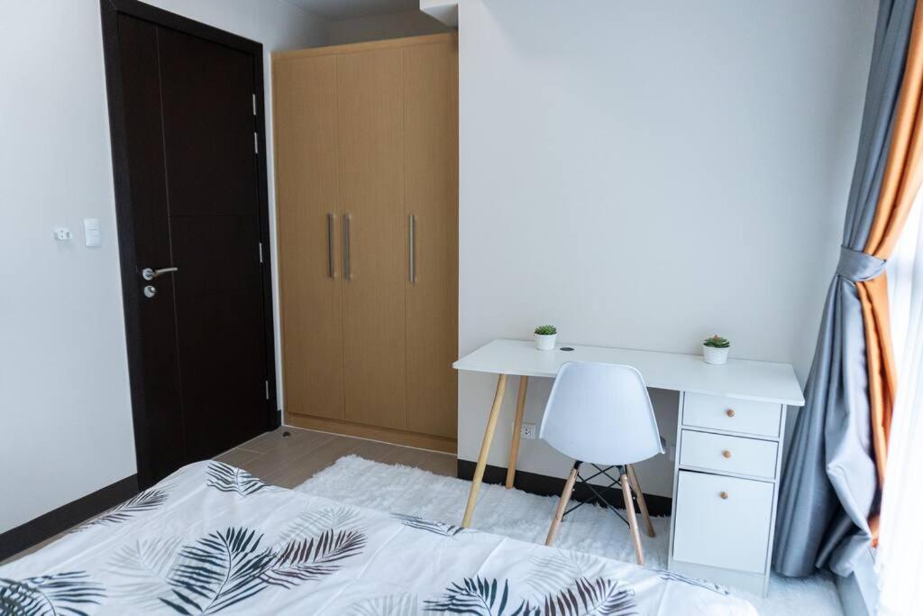 A2J Luxury 2Br Bgc Uptown Suite Near Uptown Mall Manila Eksteriør billede