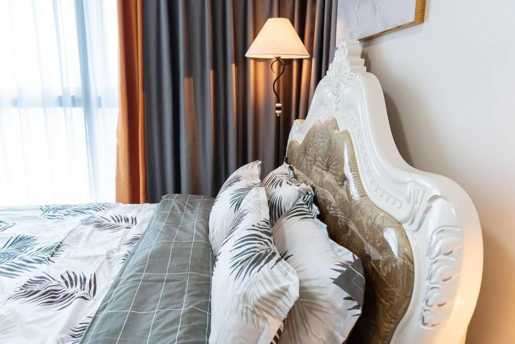 A2J Luxury 2Br Bgc Uptown Suite Near Uptown Mall Manila Eksteriør billede